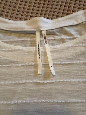 Anthropologie Ivory Textured Stripe Tee Size M